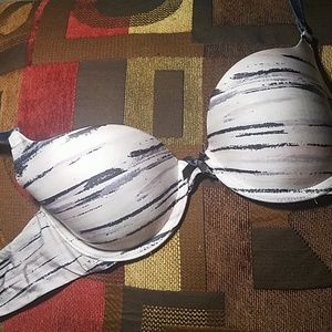 Victoria's Secret grey bra